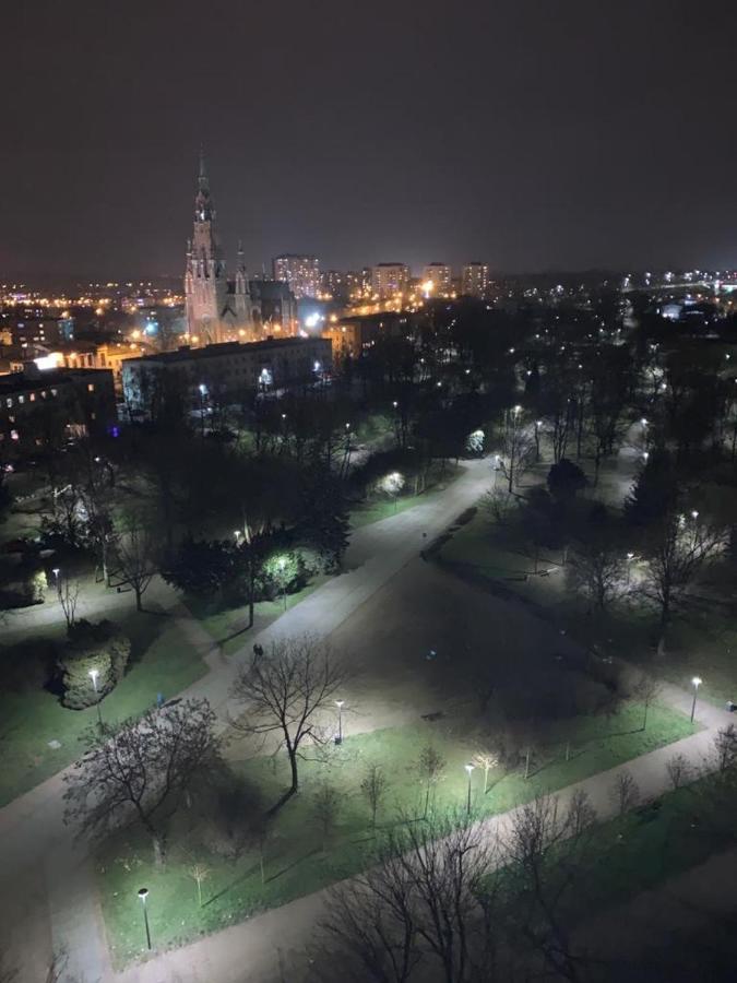 Dąbrowa GórniczaLook Of Dreams - Apartament W Superjednostceアパートメント エクステリア 写真